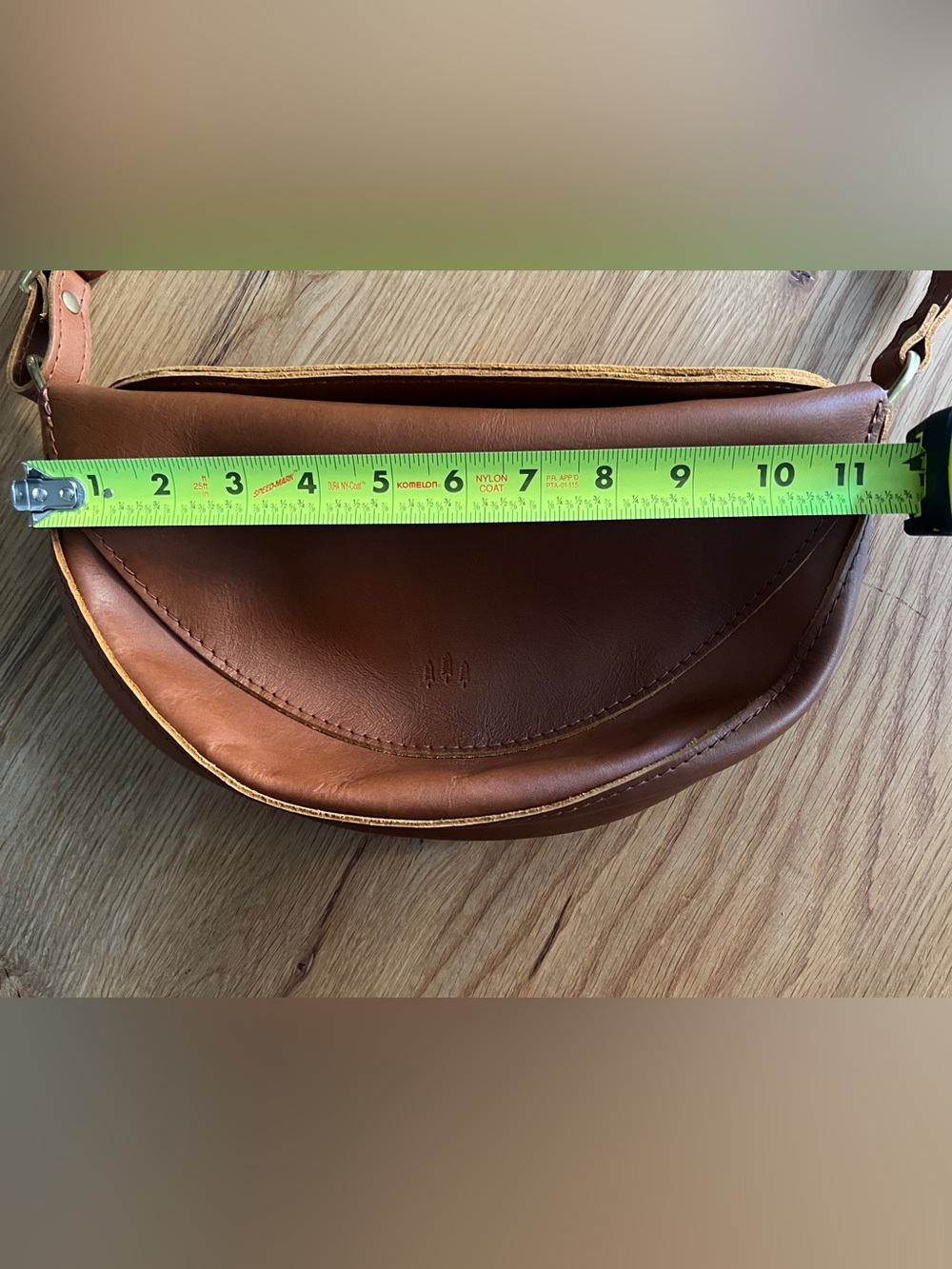 PORTLAND LEATHER GOODS MEDIUM KOALA SLING BAG, HONEY, *LIKE NEW* - Picture 11 of 15